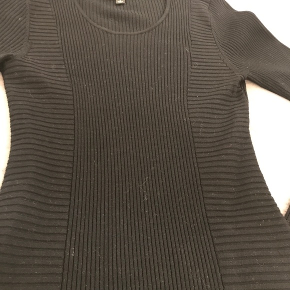 Black mock turtle with cut out sweater - Picture 10 of 10